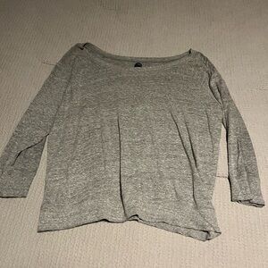 American Eagle Women’s Thin Gray 3/4 Sleeve Sweatshirt Size XL